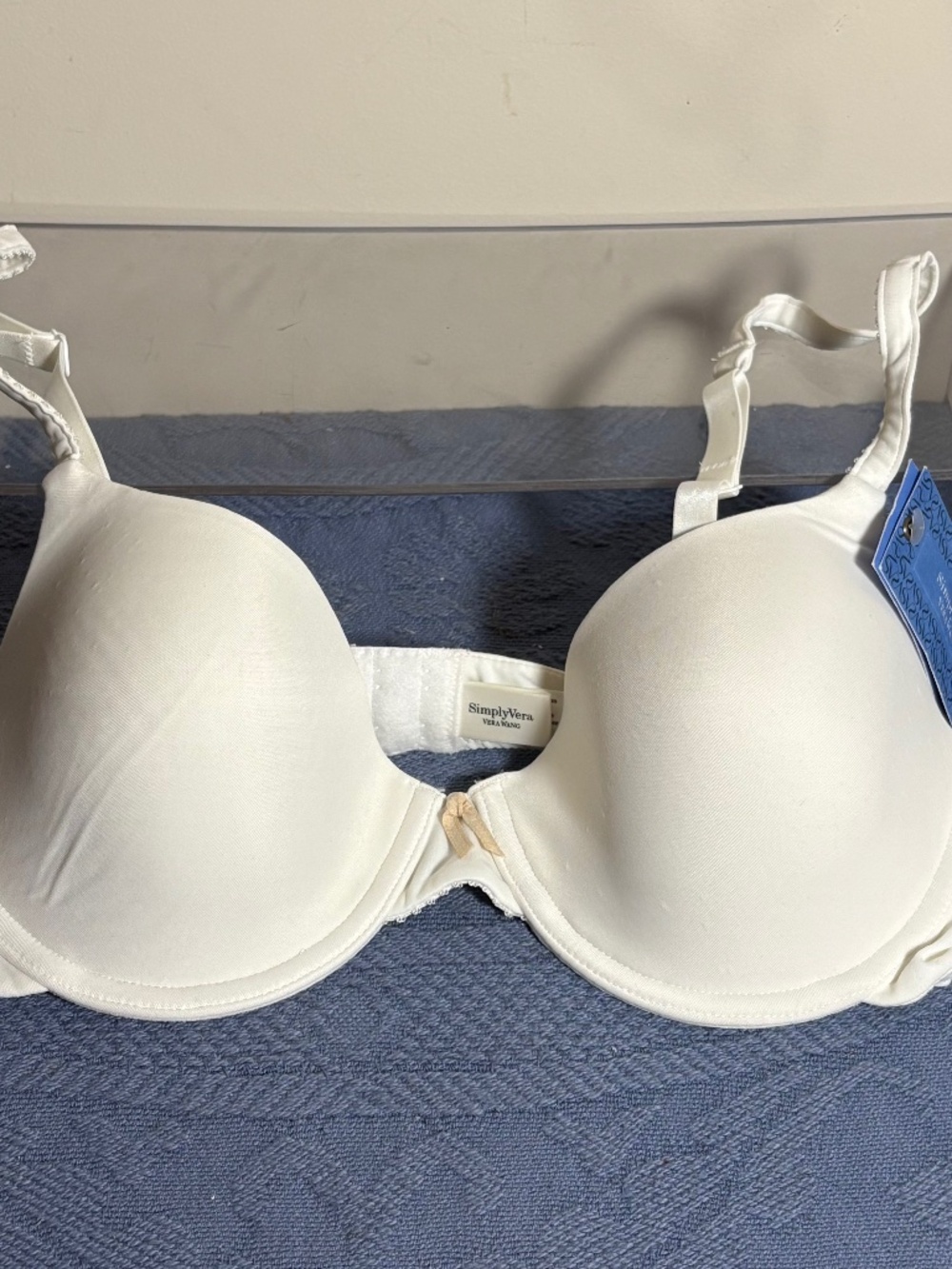 "Simply Vera" By Vera Wang Bra NWT Size 36C